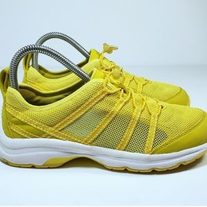 L.L. Bean Water Shoes Athletic Hiking Trail Shoes